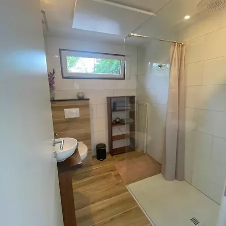 Oosterschelde Lodge Met Veel Privacy En Dicht Bij Het Water Scherpenisse Exterior photo