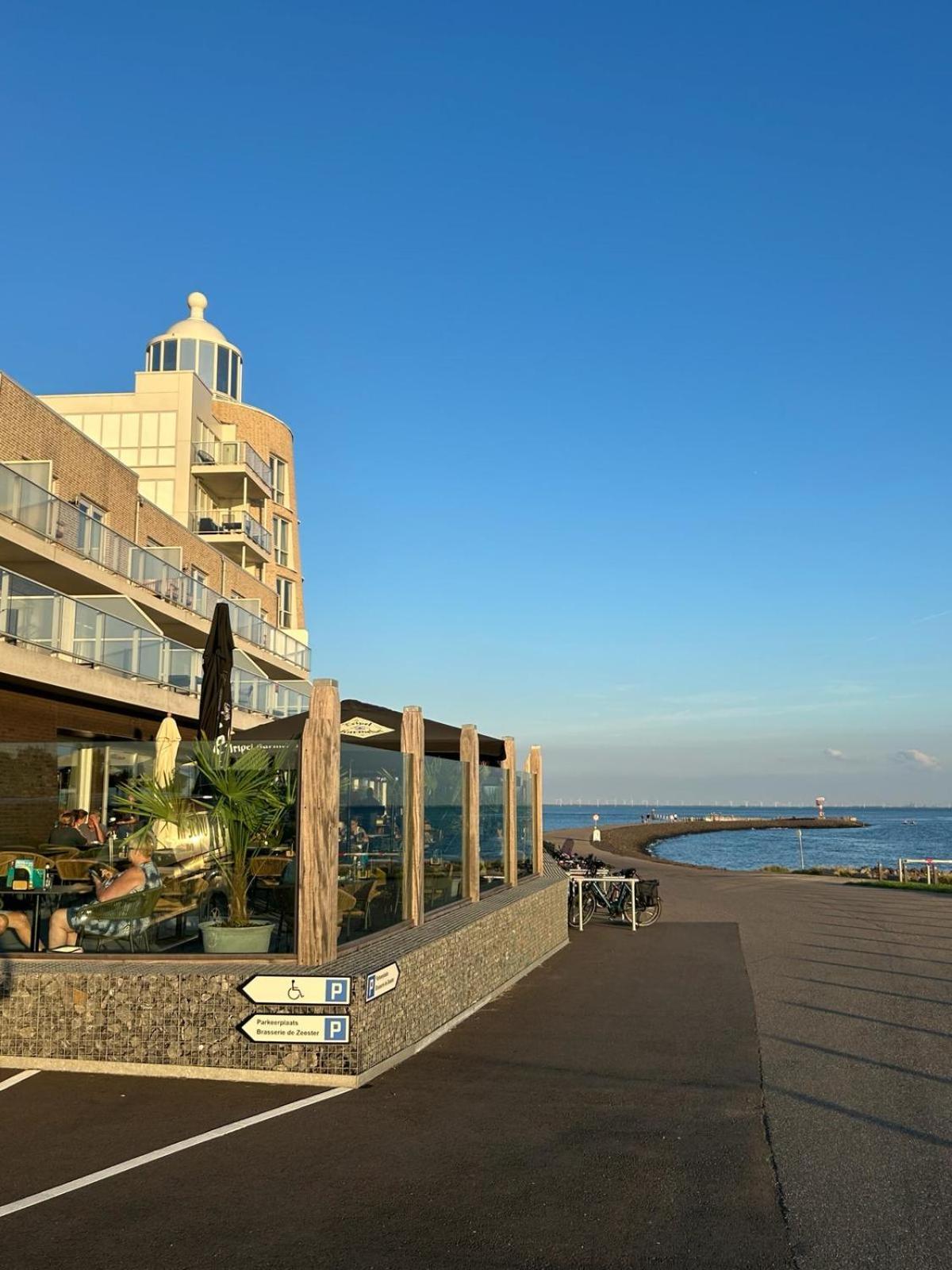 Oosterschelde Met Veel Privacy En Dicht Bij Het Water Holiday home
